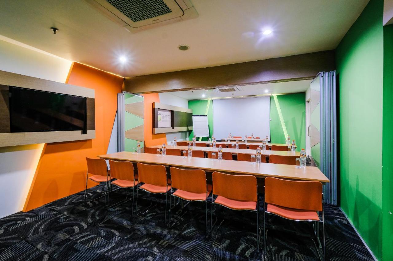 Cordia Hotel Makassar Airport Mandai Esterno foto
